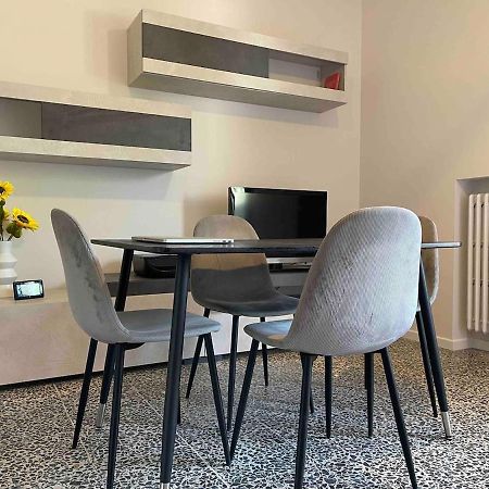 Lotus Home Eleganza E Accoglienza A مانتوفا المظهر الخارجي الصورة
