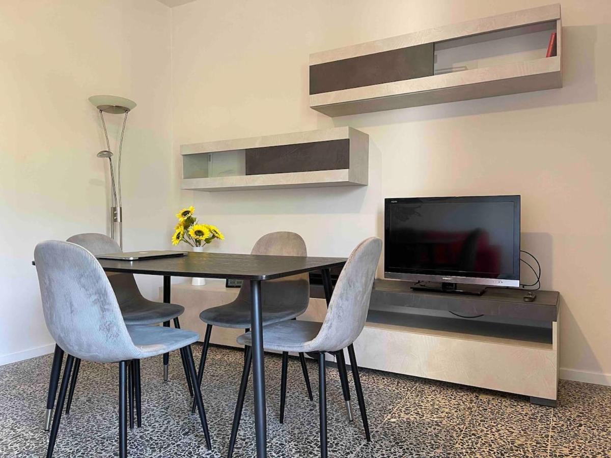 Lotus Home Eleganza E Accoglienza A مانتوفا المظهر الخارجي الصورة