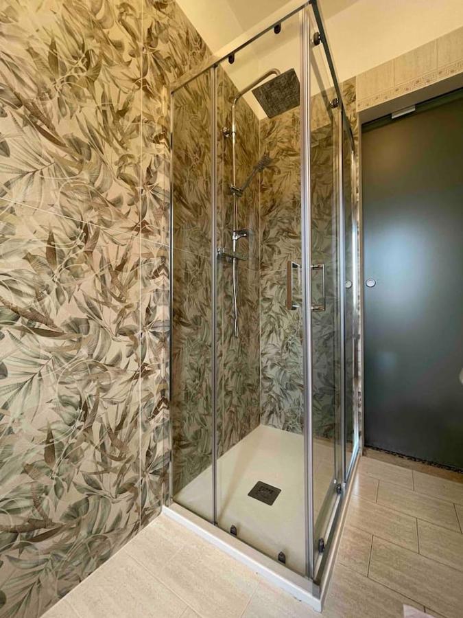 Lotus Home Eleganza E Accoglienza A مانتوفا المظهر الخارجي الصورة